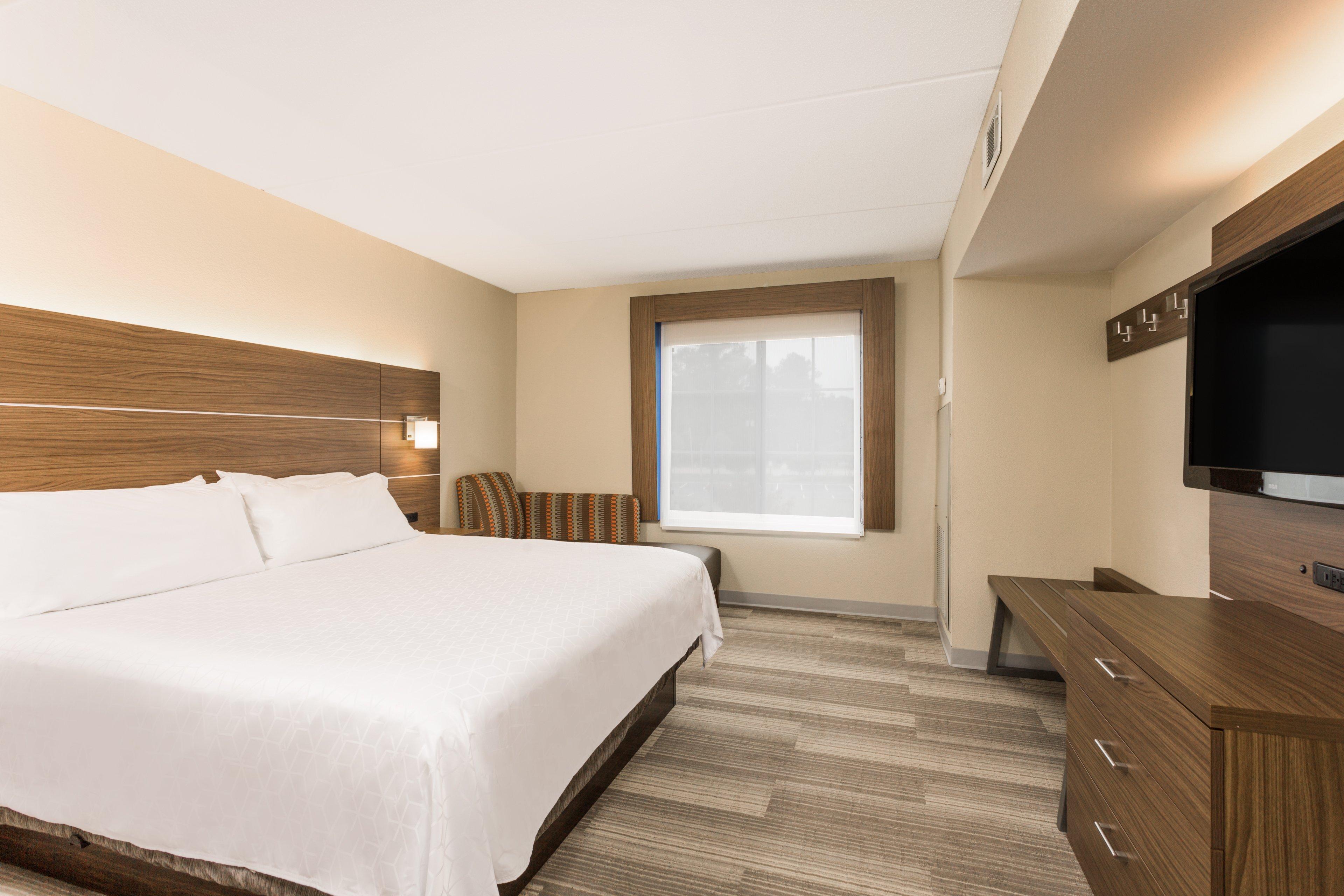 Express And - Lee By Ihg Hotel