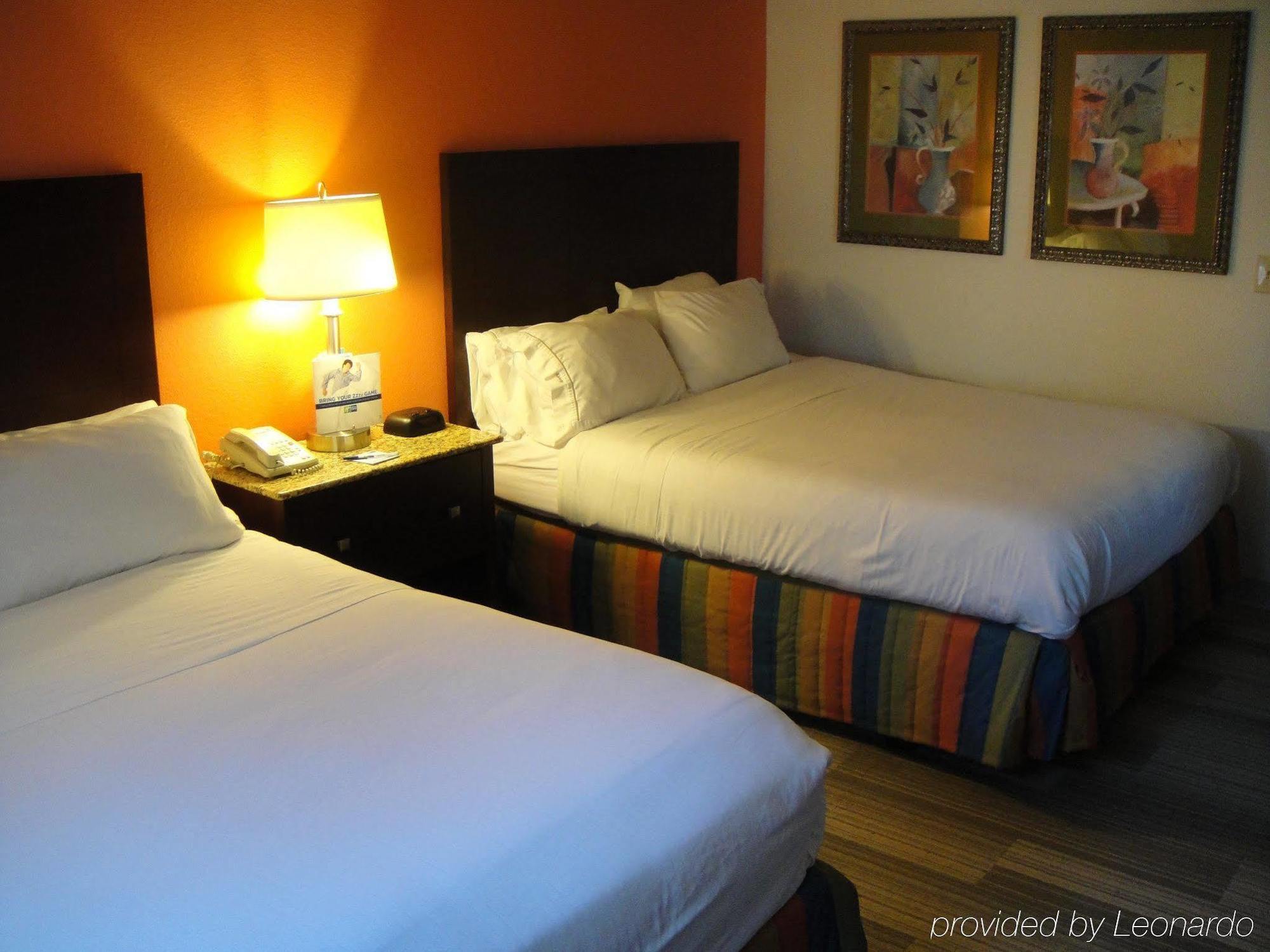 Express And - Lee By Ihg Hotel 2*