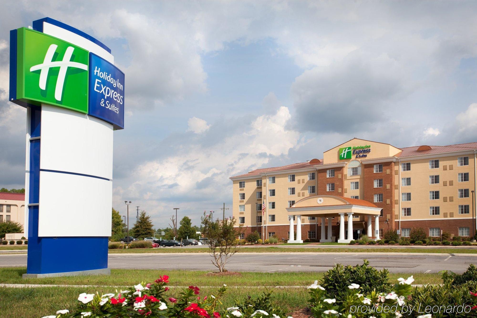 Express And - Lee By Ihg Petersburg